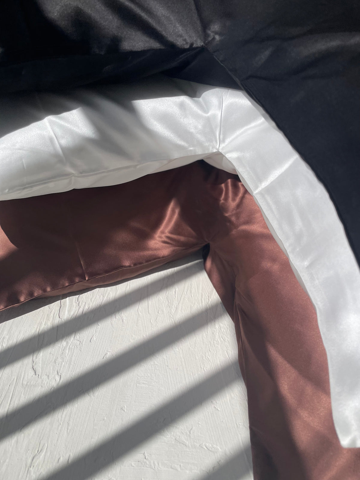 3pcs Sleepy Girl Boomerang Silk Pillowcase Set – Mocha, Black & Ivory