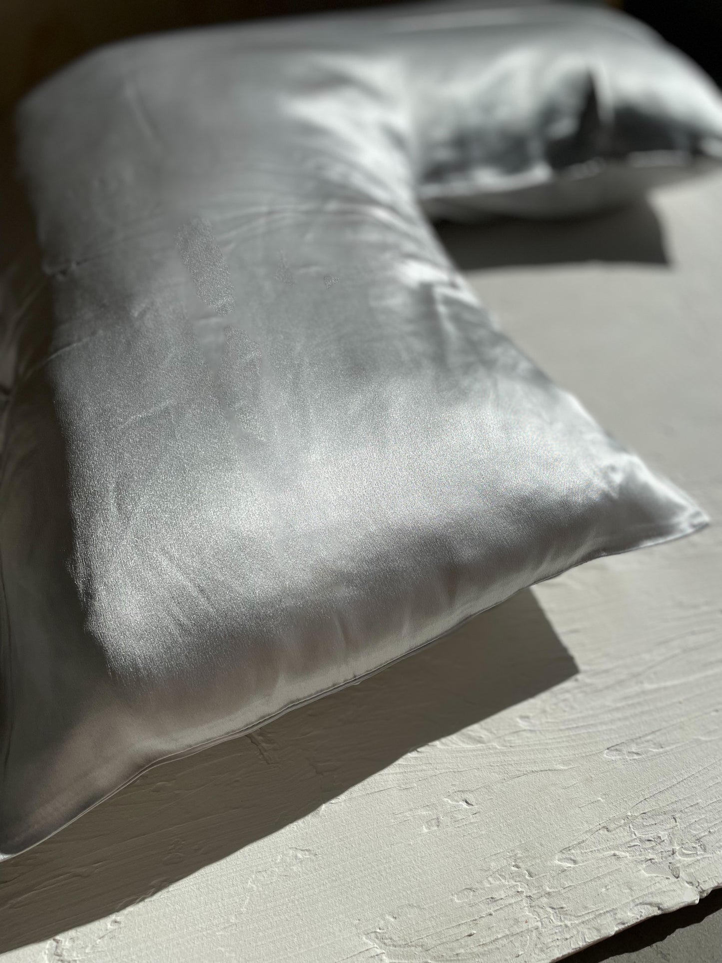 Silver pillowcase outlet for acne