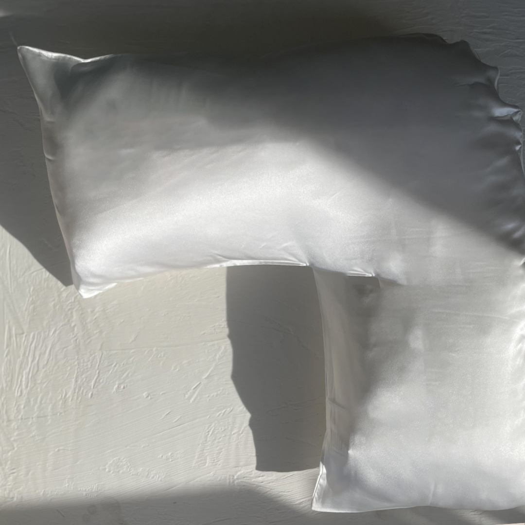 Beauty Sleep™ Boomerang Silk Pillowcase – Ivory