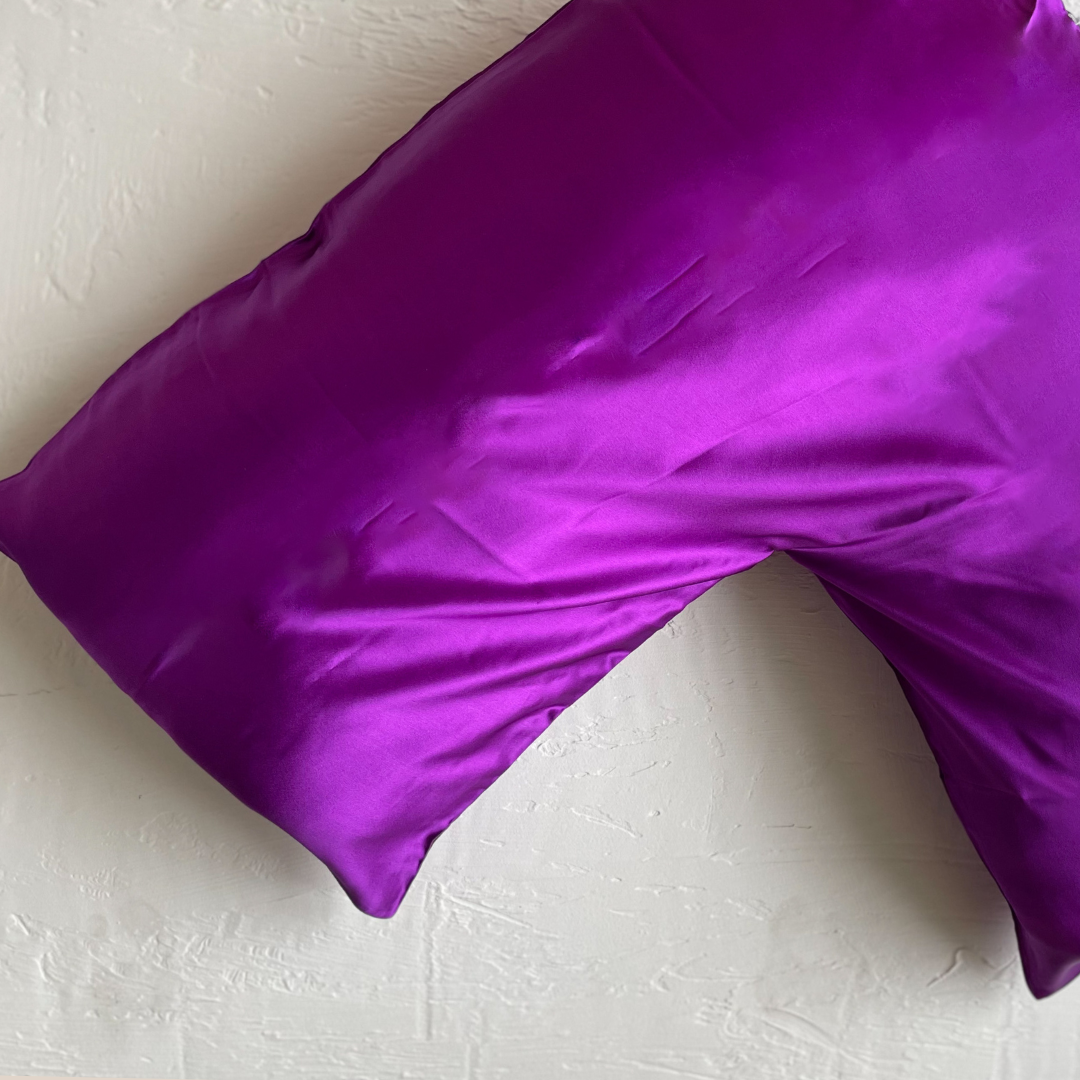 Beauty Sleep™ Boomerang Silk Pillowcase – Purple