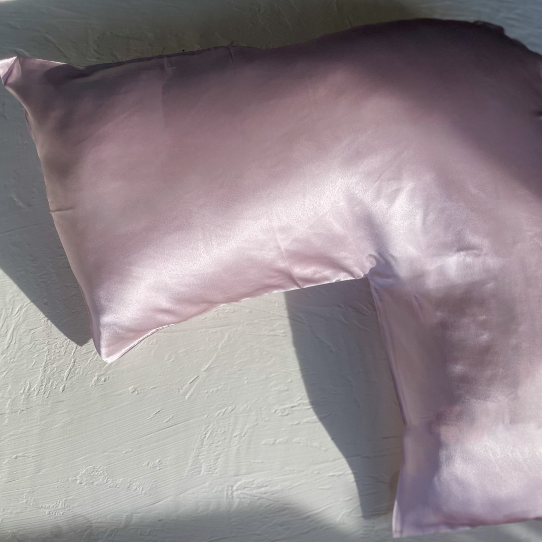 PRE-ORDER Sleepy Girl Bye Bye Acne™ Boomerang Silk Pillowcase - Rosé