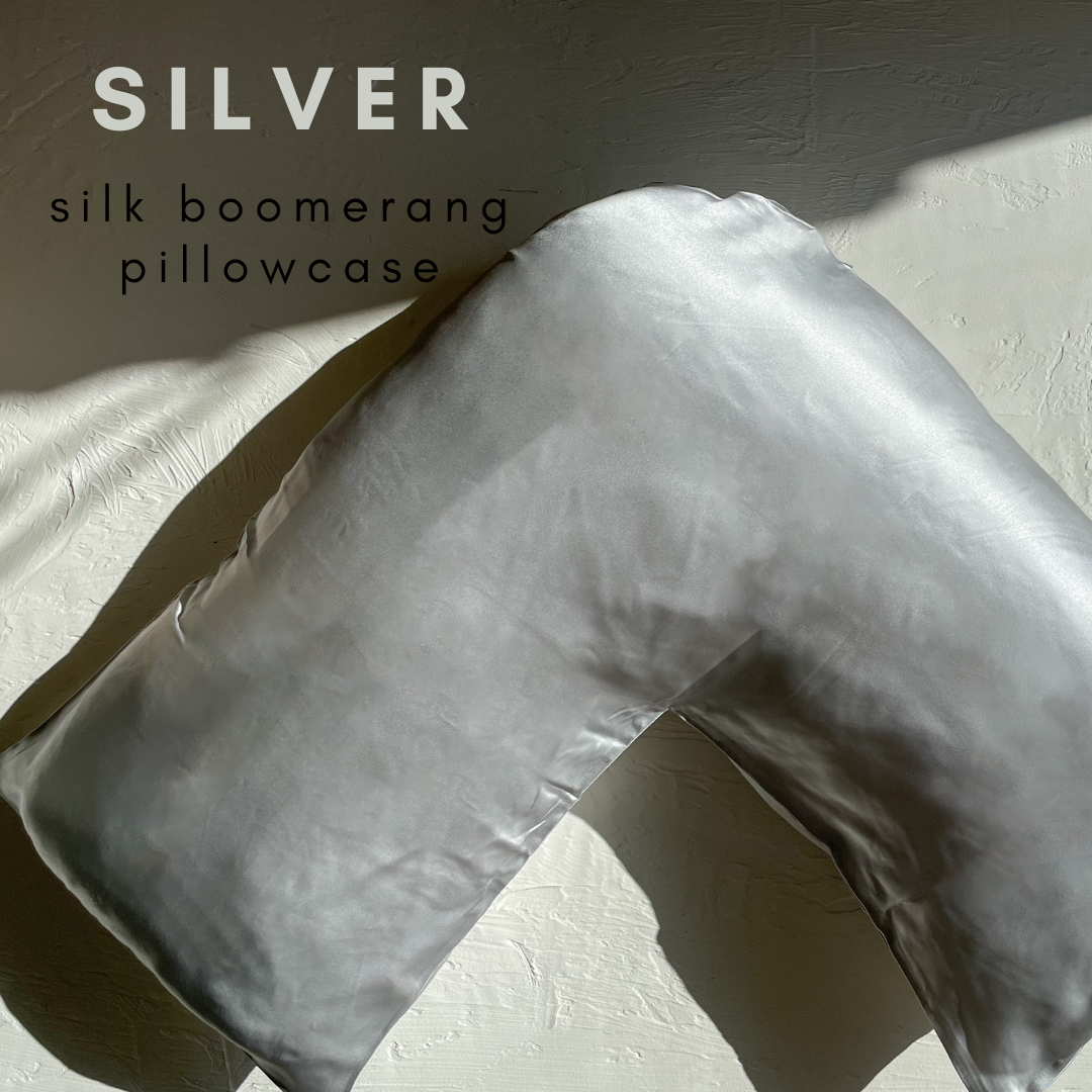 Beauty Sleep™ Boomerang Silk Pillowcase – Silver