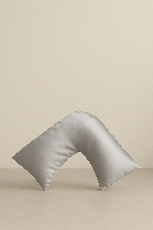 Beauty Sleep™ Boomerang Silk Pillowcase – Silver