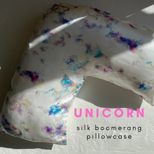 Sleepy Girl Bye Bye Acne™ Boomerang Silk Pillowcase - Unicorn
