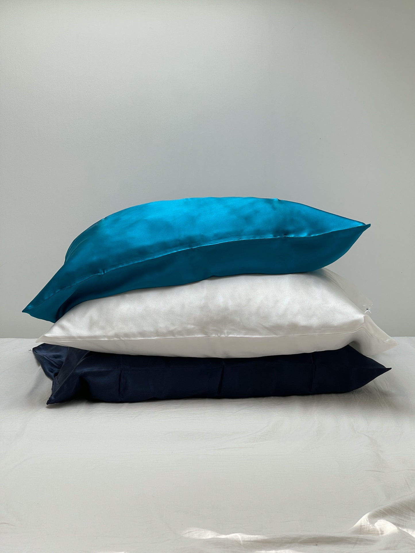 Sleepy Girl Bye Bye Acne™ Standard Pillowcase Peacock Blue