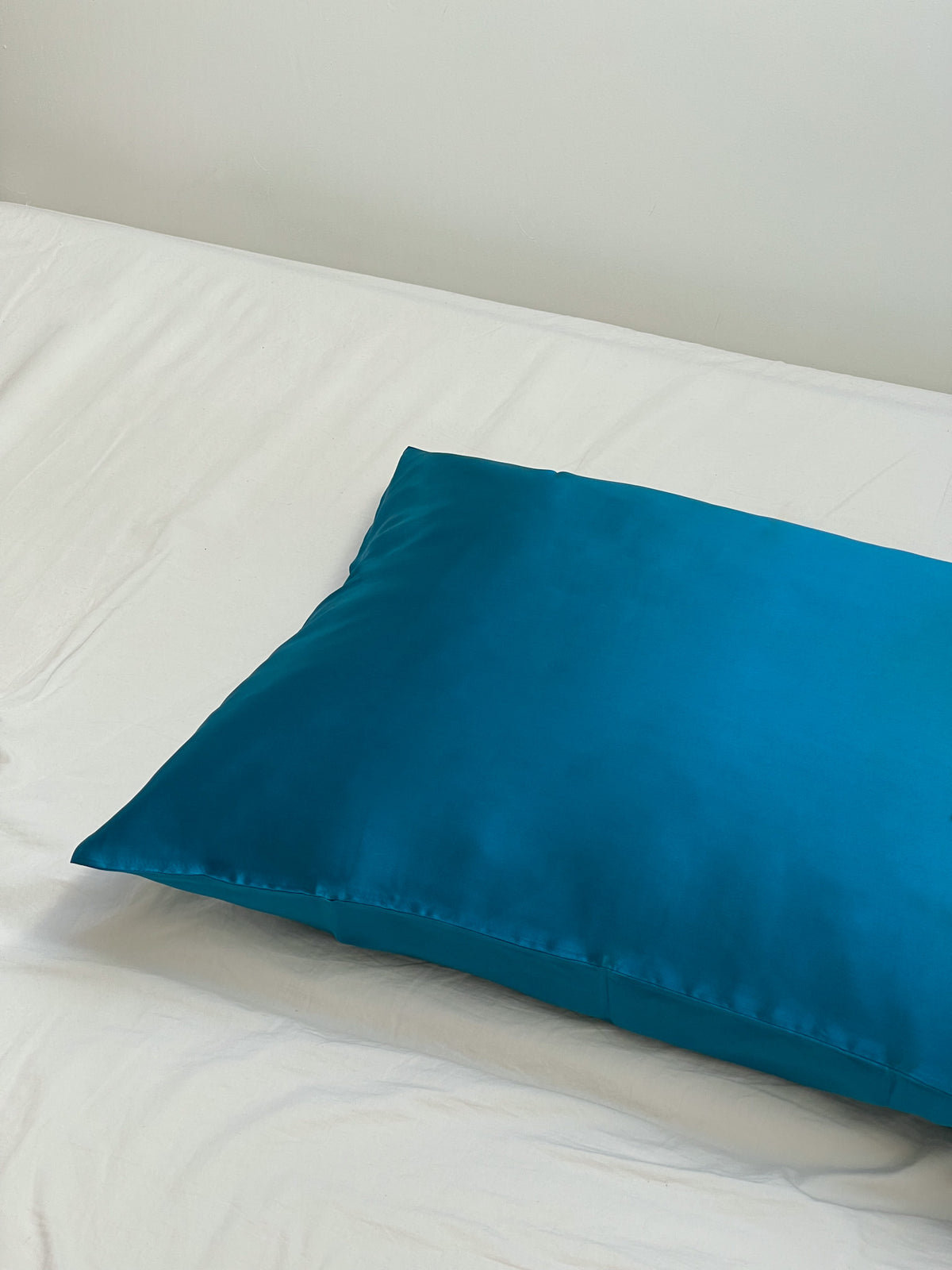 Beauty Sleep™ Silk Pillowcase - Peacock Blue